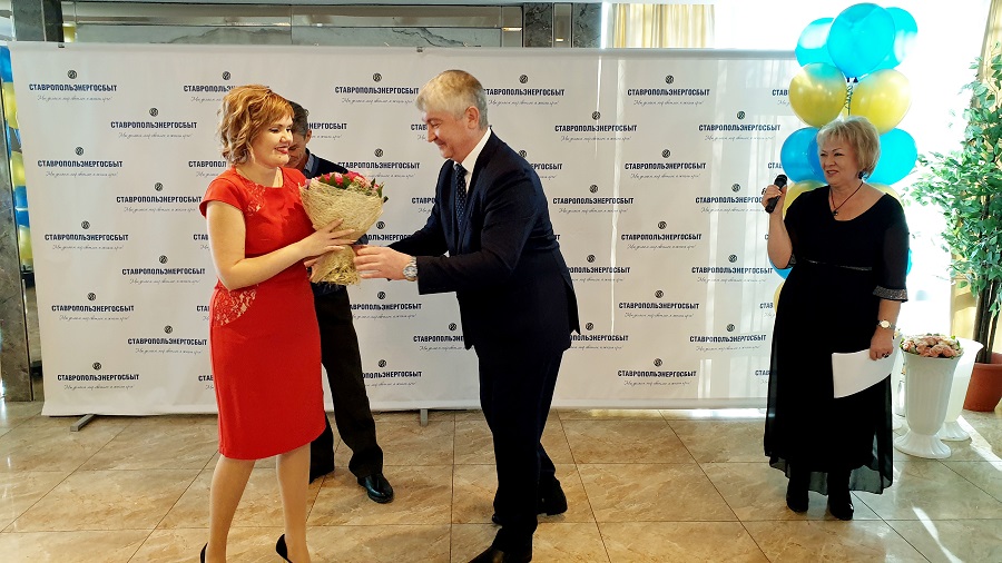 Подведен итог ежегодного корпоративного конкурса "Партнер года", на котором бизнес премия досталась лучшим потребителям электроэнергии - организациям и предприятиям 